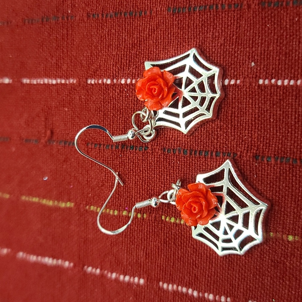 Cobweb & Rose Dangle Earrings NWT
